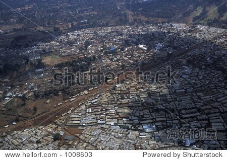 "tin city" slum - nairobi kenya