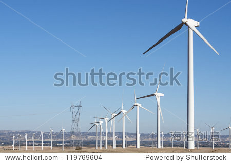 对齐风车renowable电力生产和电力线路,Pozue
