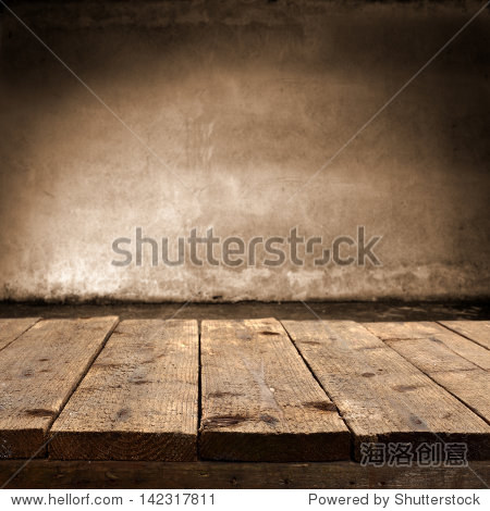 脏桌子的木头和暗墙-背景\/素材-海洛创意正版图片,视频,音乐素材交易平台-Shutterstock中国独家合作伙伴-站酷旗下品牌