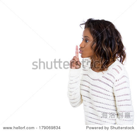 特写镜头侧面轮廓漂亮的年轻女子的画像与嘘标