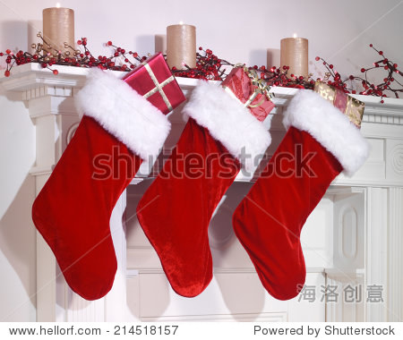 christmas stockings on fireplace