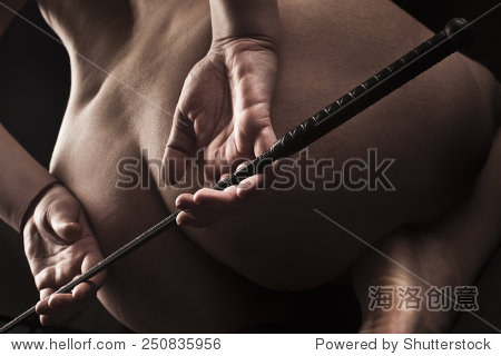 惩罚的八字等待顺从/打屁股bdsm的人物-女孩官美女主题金水伤图片