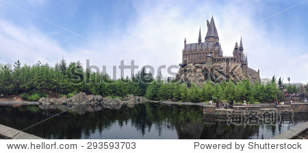 日本大阪,2015年6月2日:霍格沃茨魔法学校的副