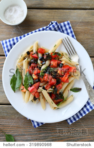 番茄酱意大利面wti在盘子里 - 食品及饮料 - 站酷