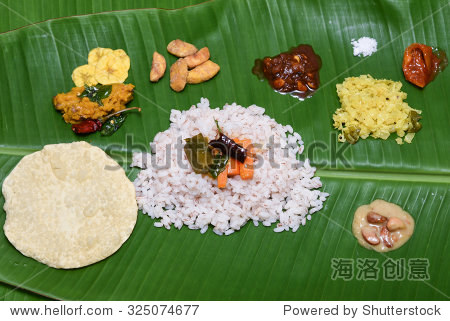 传统阿南sadhya喀拉拉邦,煮米饭和咖喱Paripp