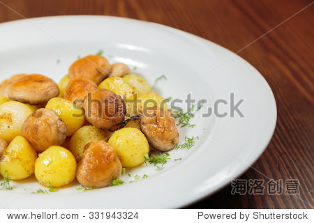 331943324.jpg