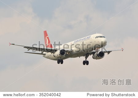 这是一个对土耳其航空公司飞机空客A321注册