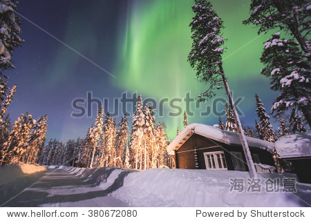 beautiful picture of massive multicoloured green vibrant aurora
