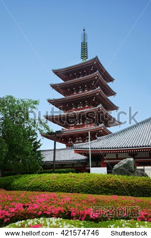 老在浅草寺宝塔在东京日本著名的旅游地方。 