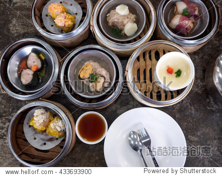 在泰国普吉岛点心早餐是著名的 - 食品及饮料 