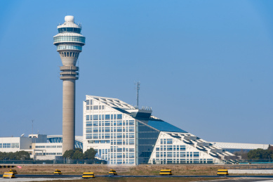 浦东国际机场的灯塔
