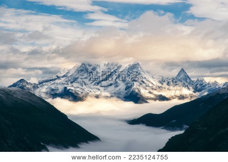 日月宝镜 - 站酷海洛正版图片, 视频, 音乐素材交易平台