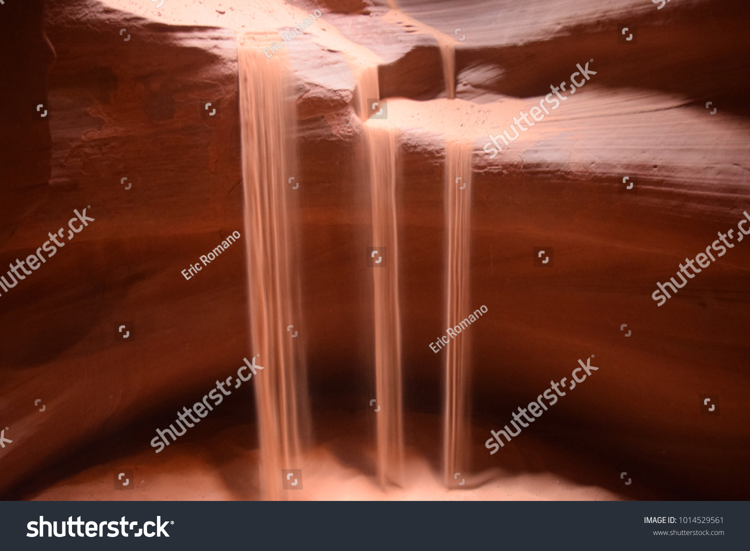 Antelope Canyon Sand Falling