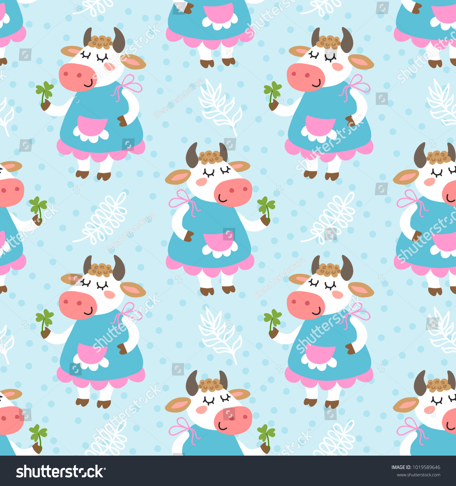 Seamless pattern with cute cartoon cow vector illustration
