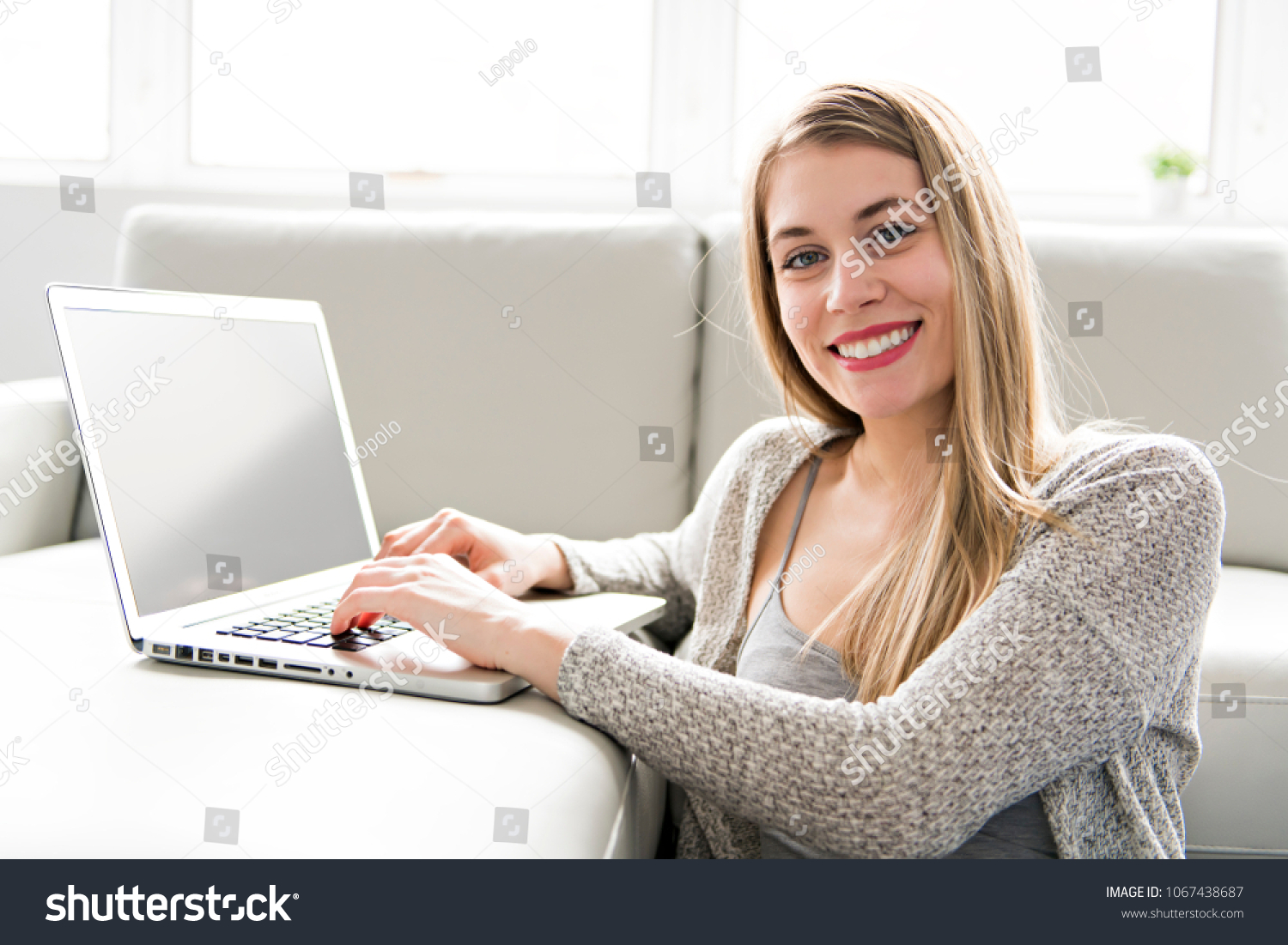 ƶ9