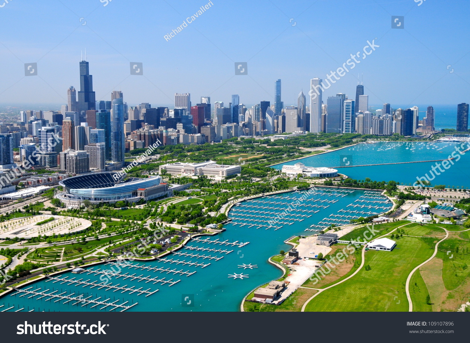 Downtown Chicago & Lake Michigan