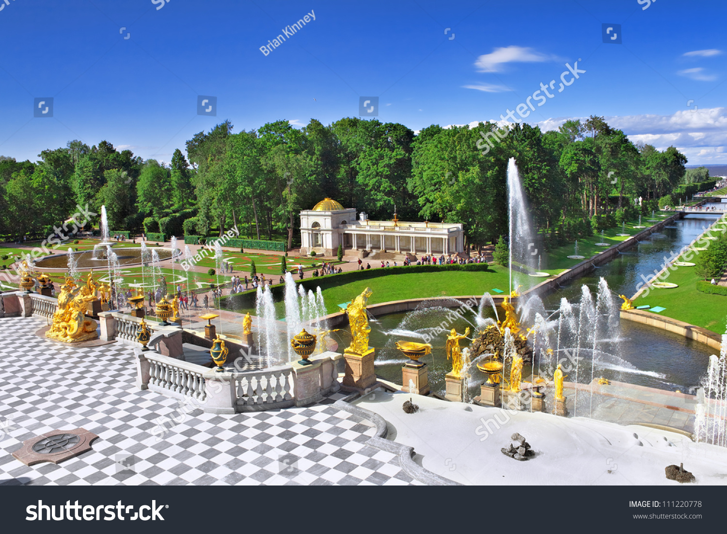 Grand cascade in Pertergof  Saint-Petersburg  Russia