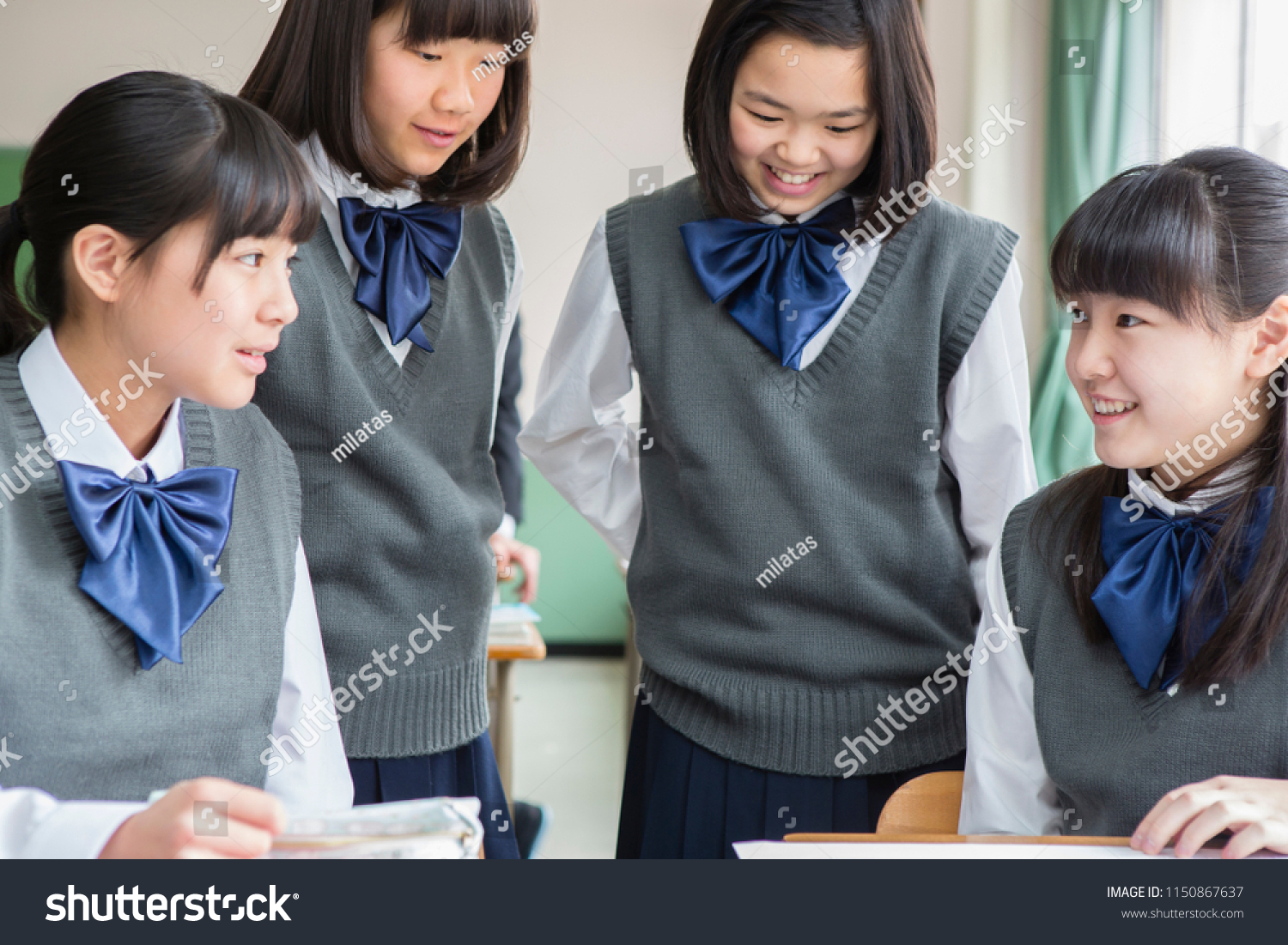Japanese female students to discuss
