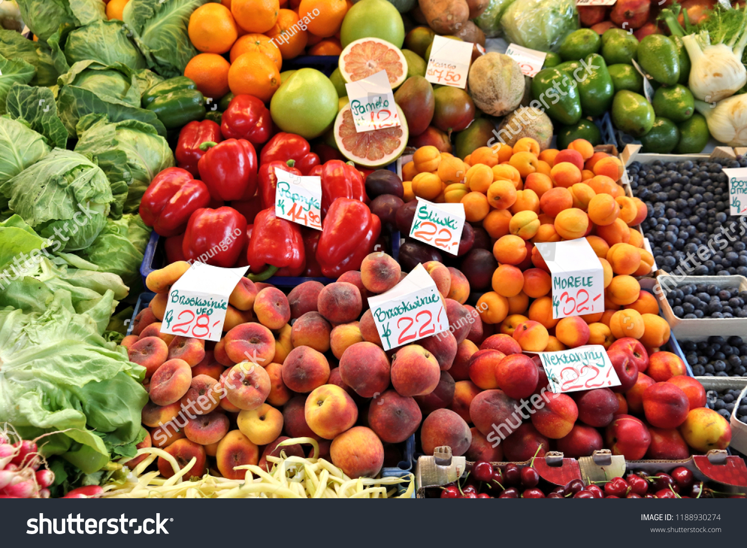 foodmarketinpolandwroclawmarkethallvegetables