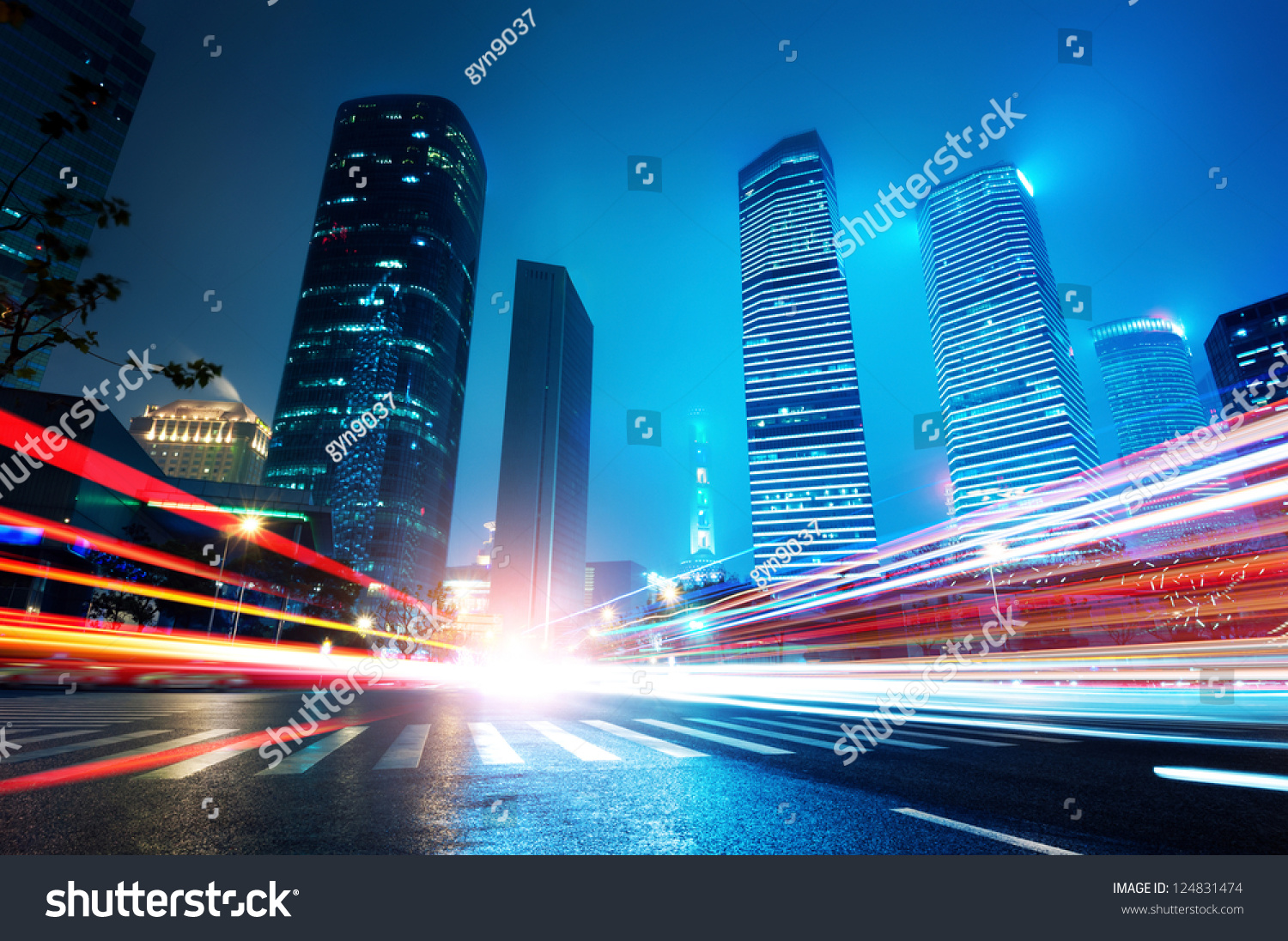 上海Lujiazui现代城市夜背景的财务和贸易区