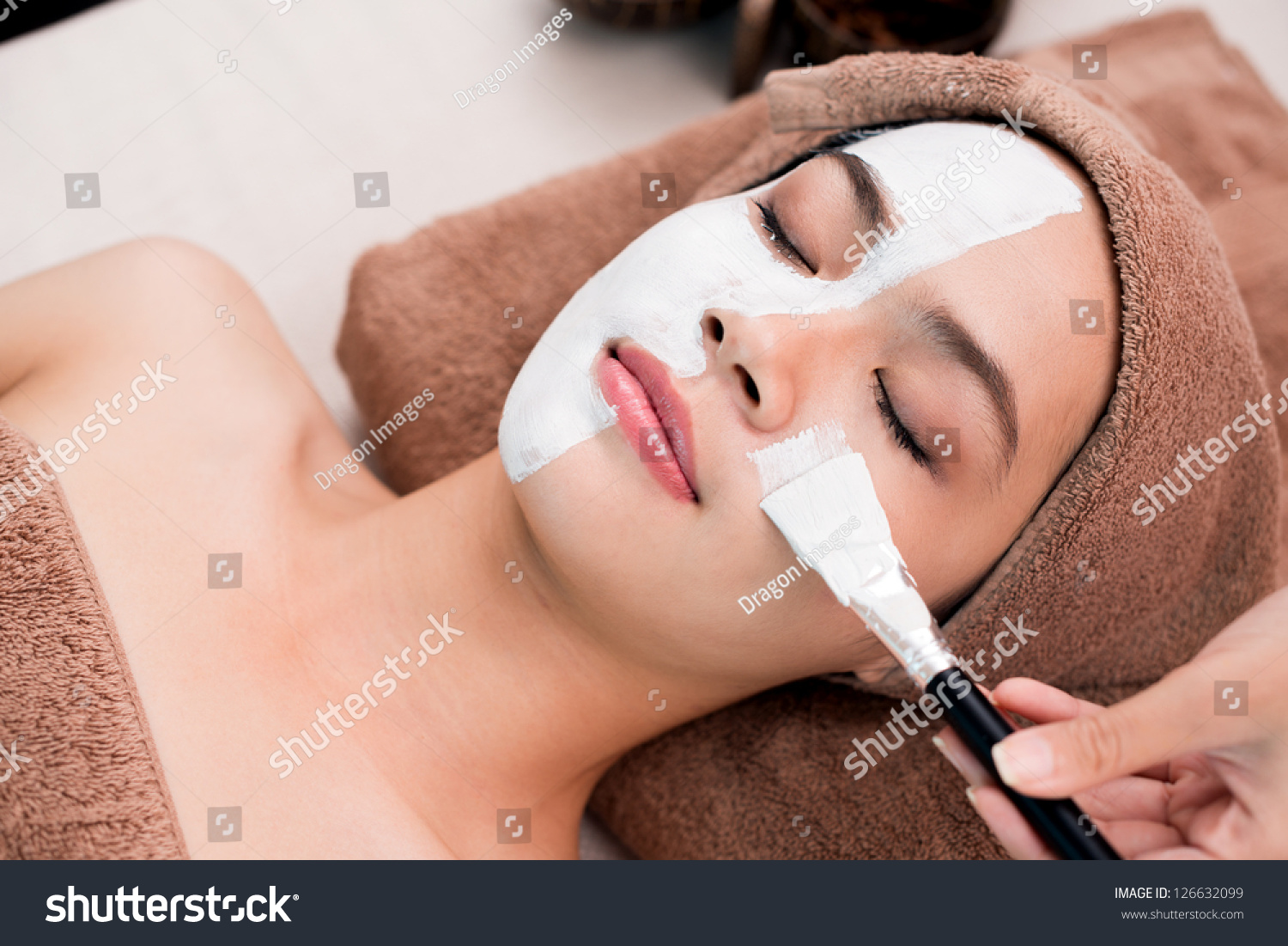 Process of purifying a womanÃ?Â¢??s face