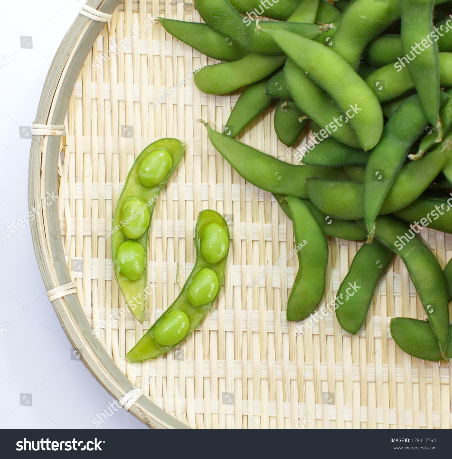 edamame nibbles boiled green soy beans japanese food