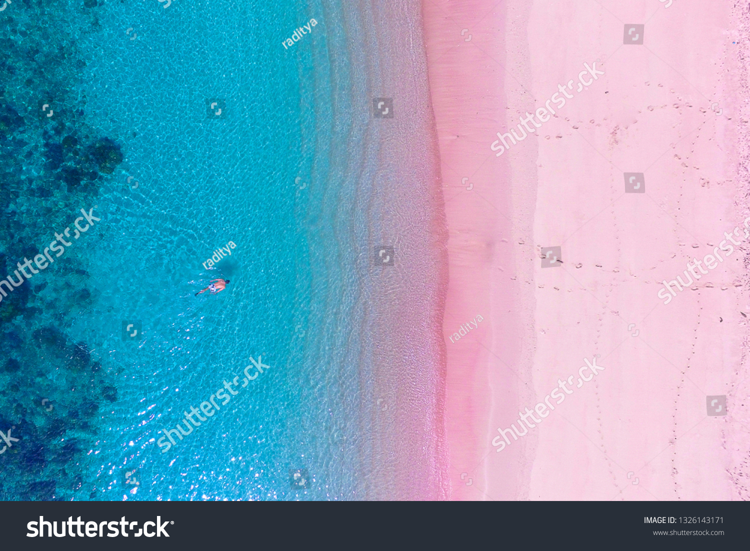 Pink Beach Indonesia