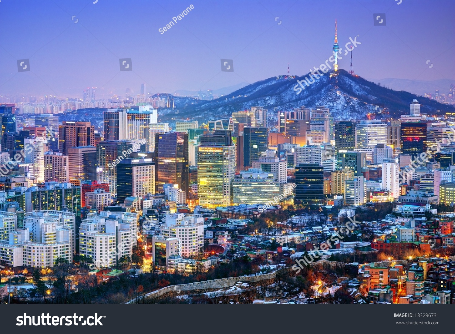 Downtown cityscape of Seoul  South Korea