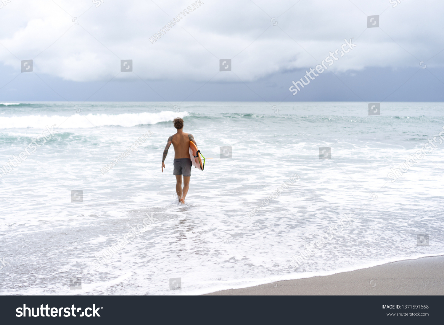 库塔冲浪