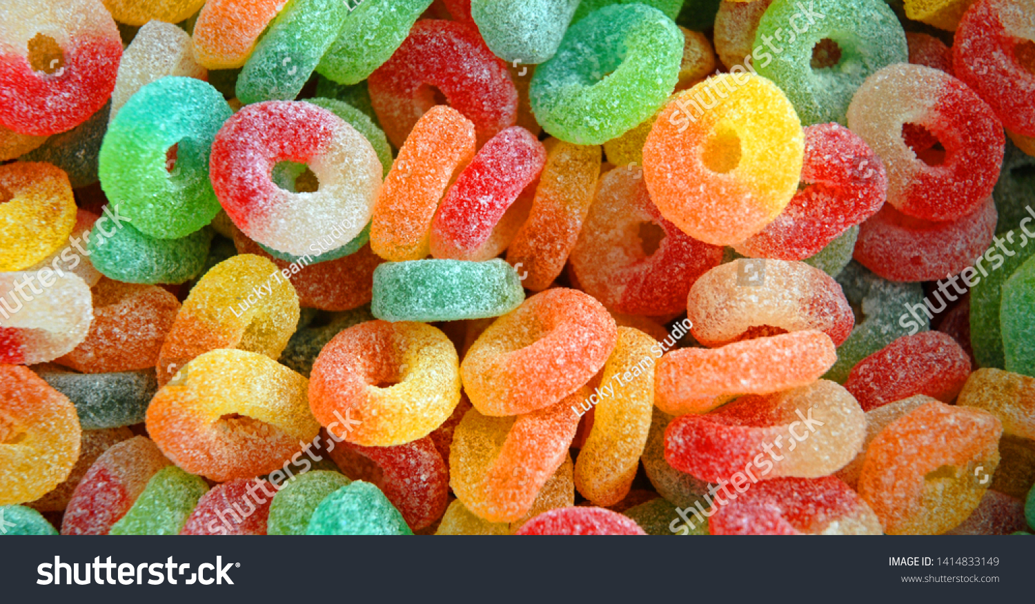 colourfulsugarycandyvarioussweetcandiesbackground