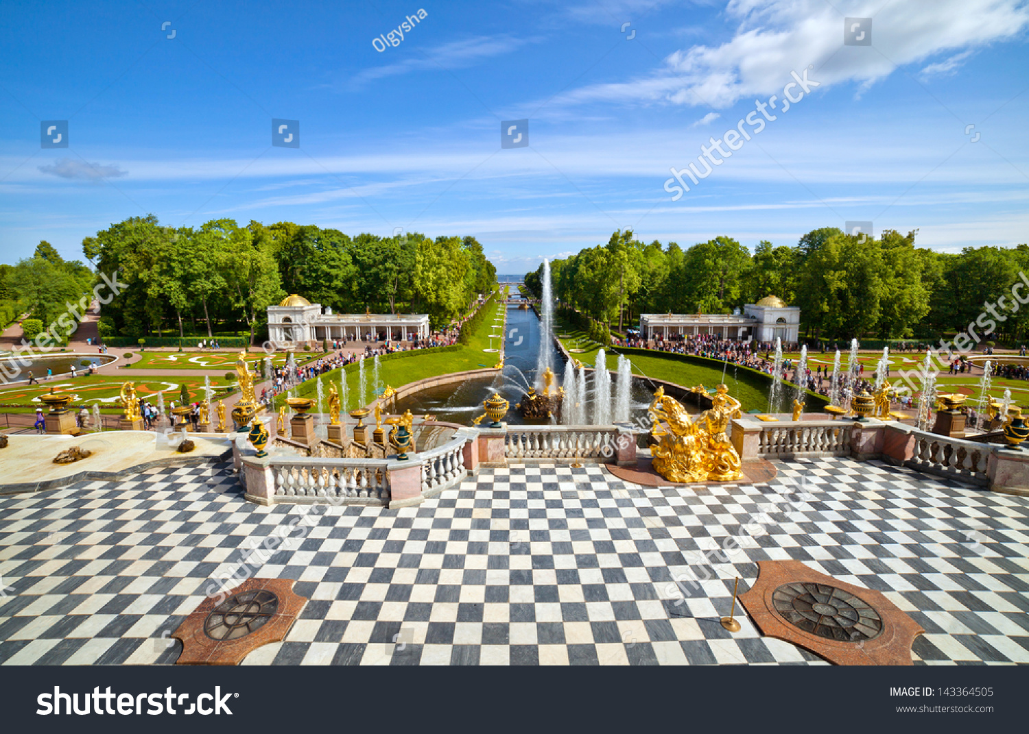 Grand cascade in Pertergof  Saint-Petersburg  Russia.