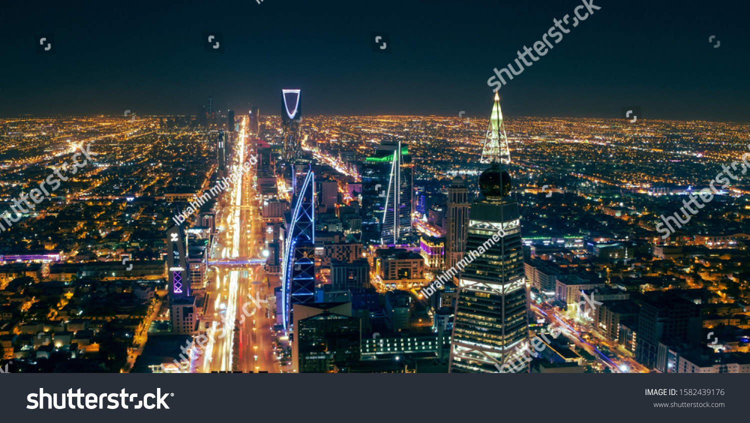 aerial panoramic view of riyadh city at night