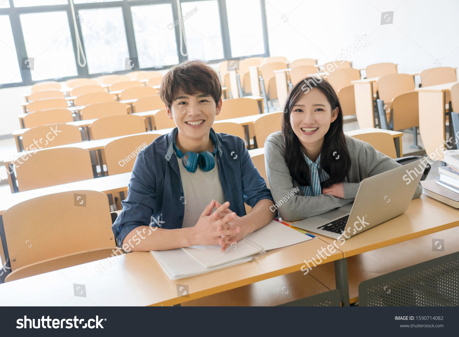 College students' learning in the classroom