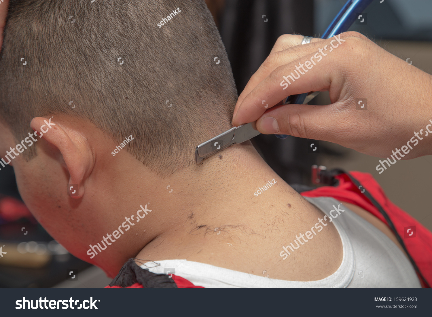 Edge razor in a barber shop