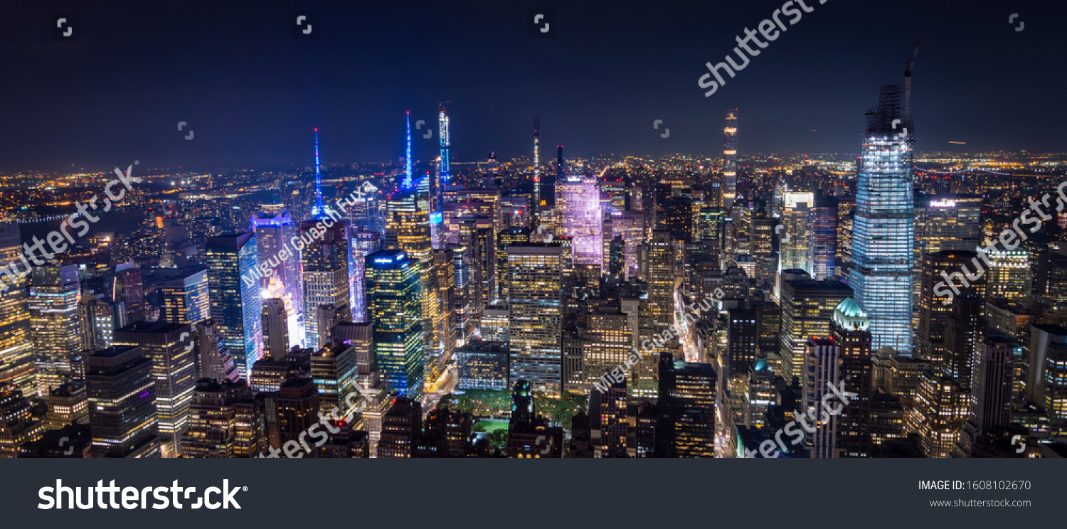 aerial view of manhattan new york at night