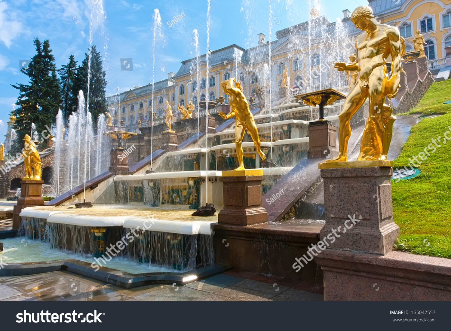 Fountains in Petrodvorets Peterhof  Saint Petersburg  Russia