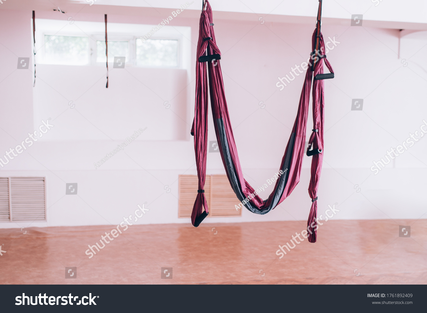 Hammock fixed to the ceiling  fly yoga equipment  yoga gym  health care.
