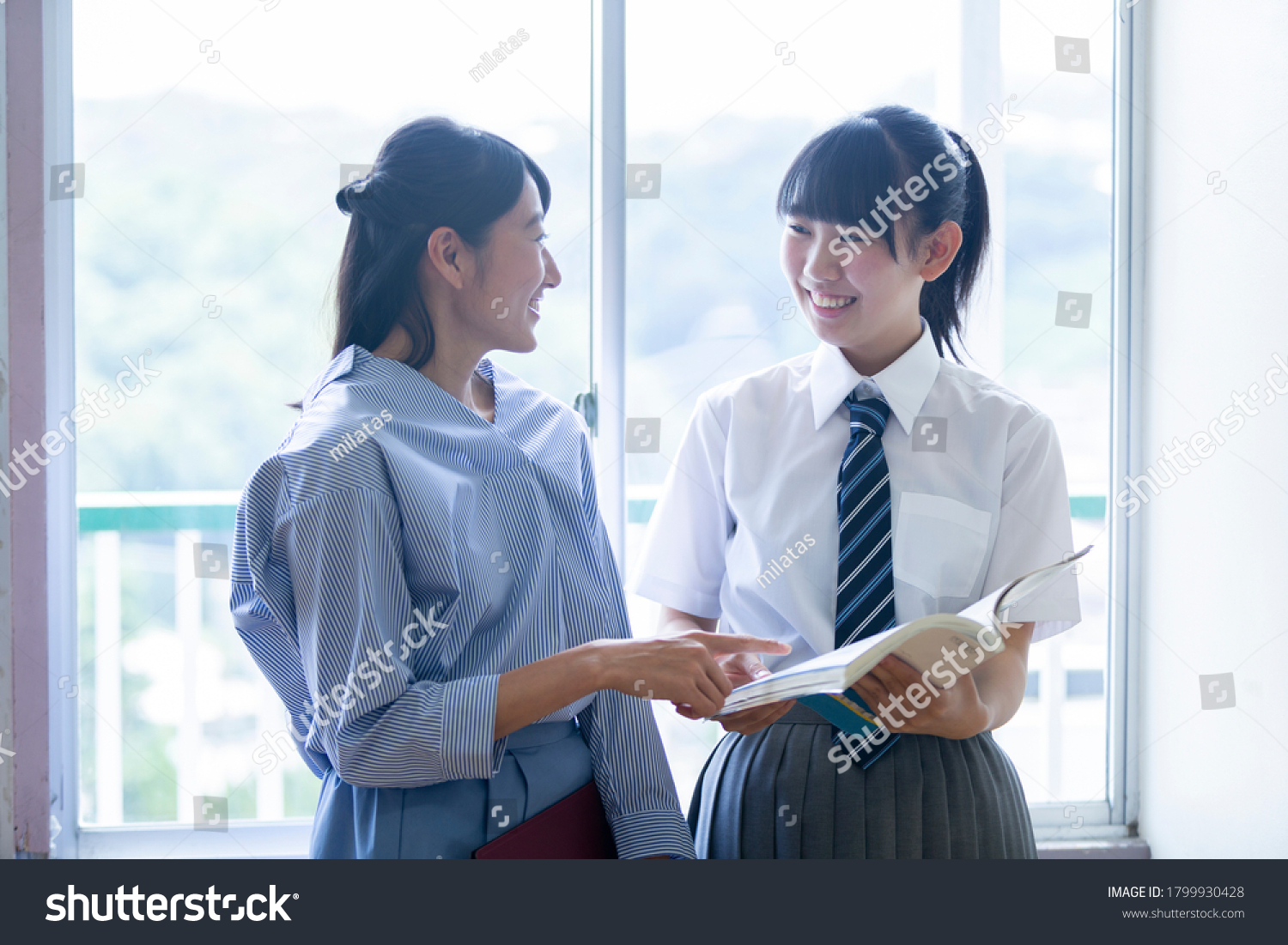 Junior high school class scene