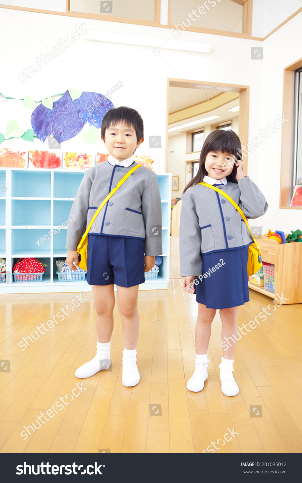 kindergartener man and woman looked shy