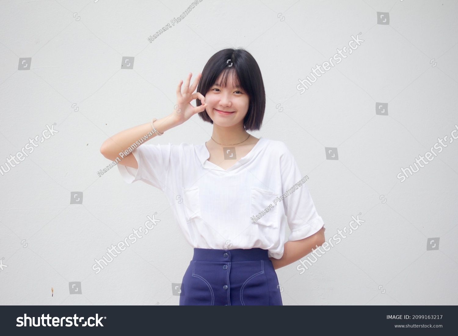 asia thai teen White t-shirt beautiful girl OK