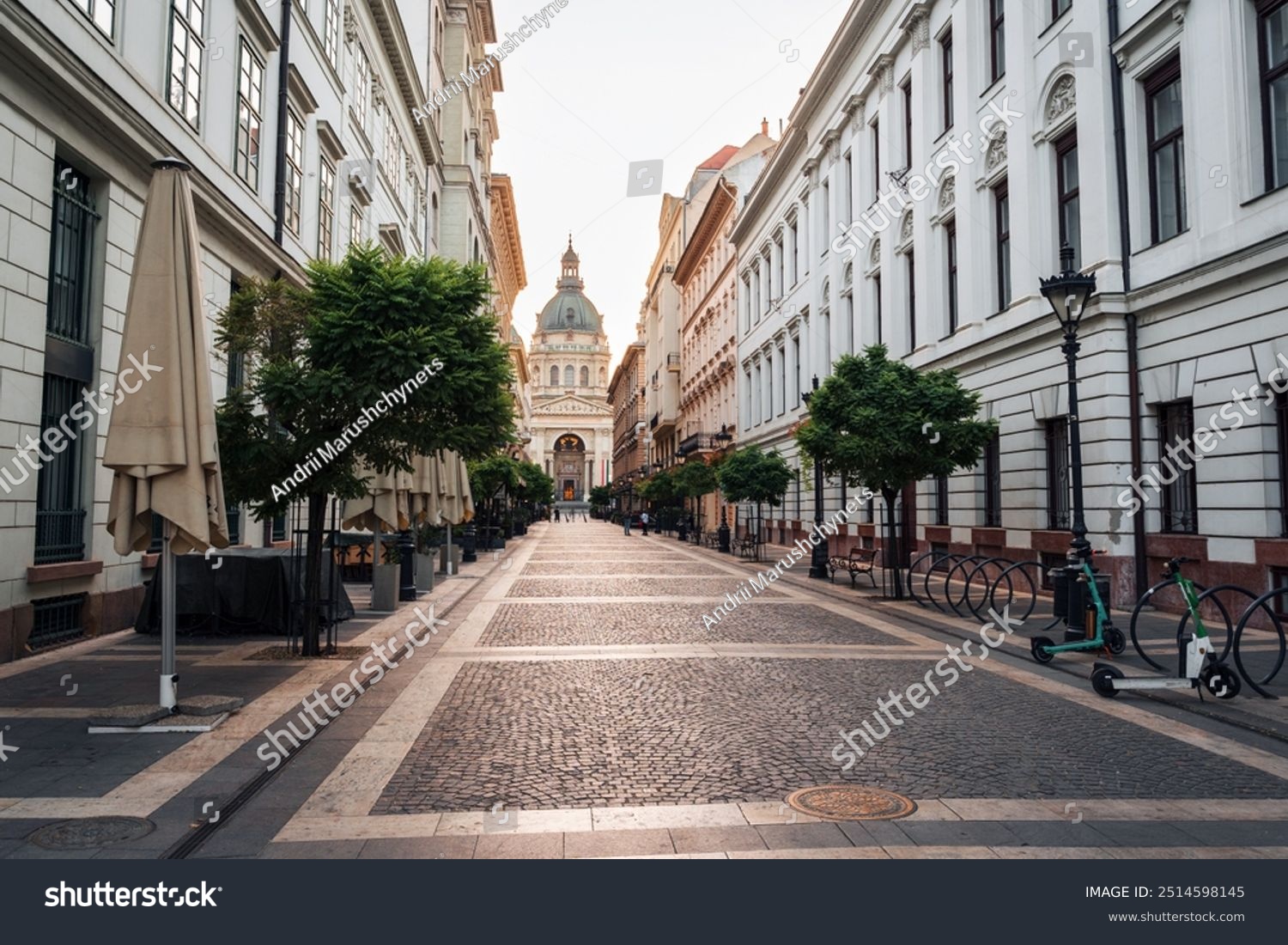 St. Stephen's Basilica is the main temple of Budapest. Streets of old Budapest.