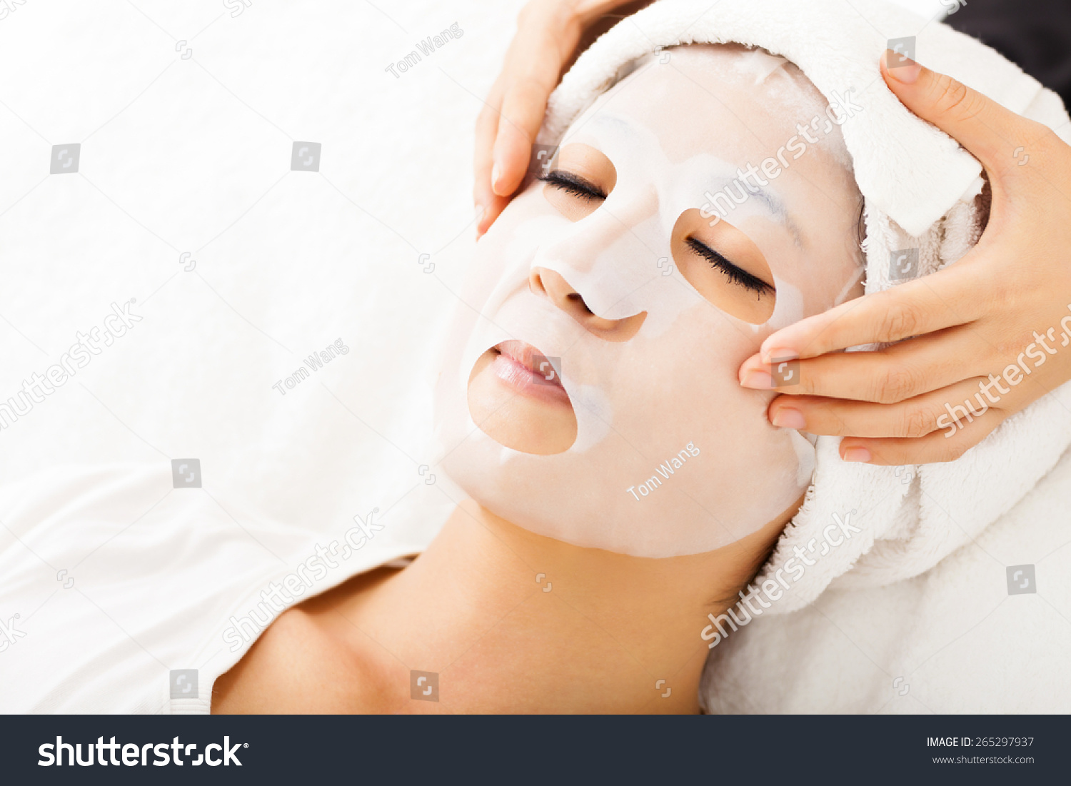  young lady with Facial mask at spa