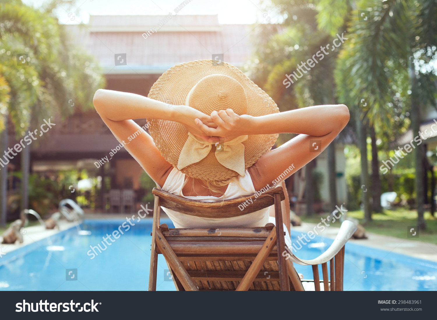 woman relaxing in luxury hotel  summer holidays