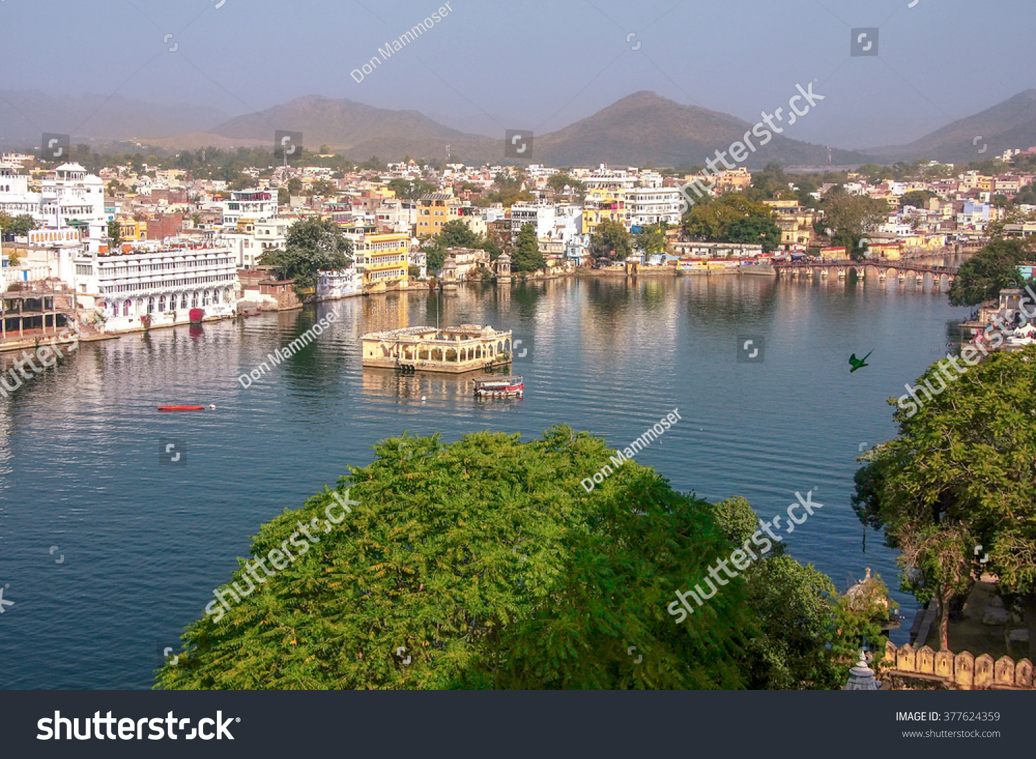 Lake Pichola and Udaipur city  Rajasthan  India