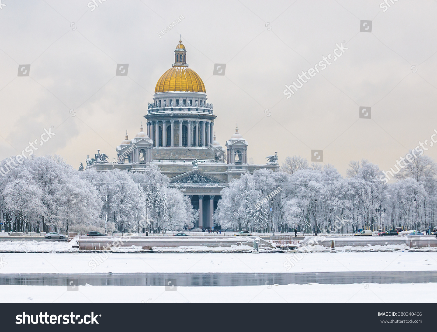 Saint Isaac's Cathedral in winter  Saint Petersburg  Russia