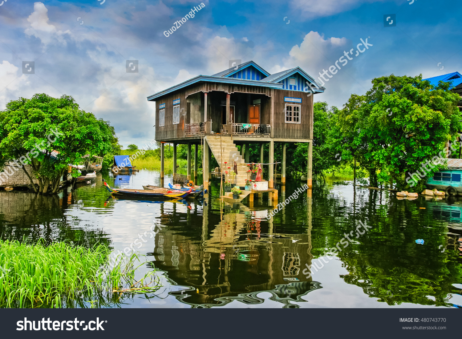 Water villages Tonle Sap is the largest lake in SE Asia Area of 2 700 to 3 000 square kilometers. CAMBODIA