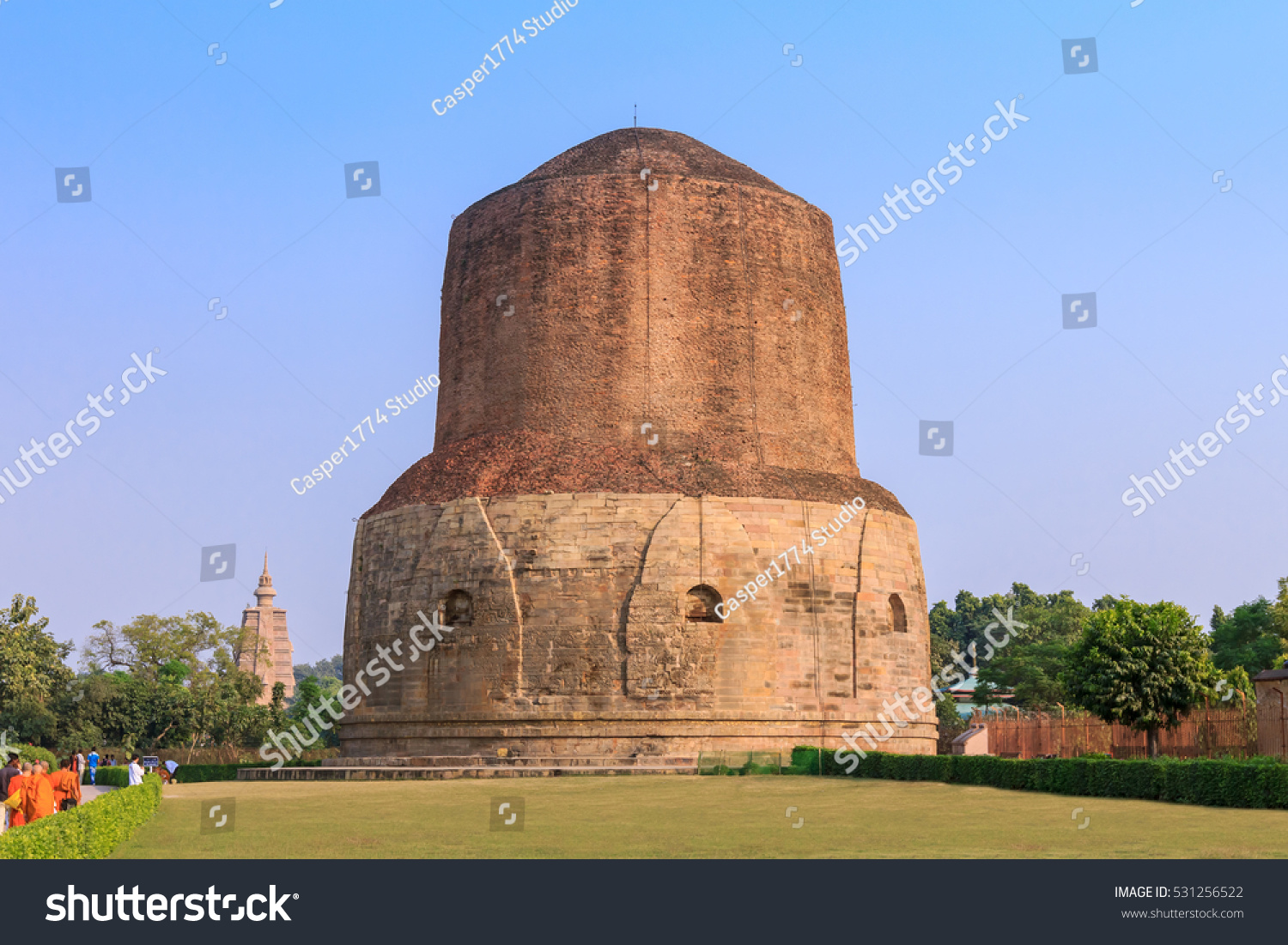 Dhamekh Stupa at Sarnath  Varanasi  India.