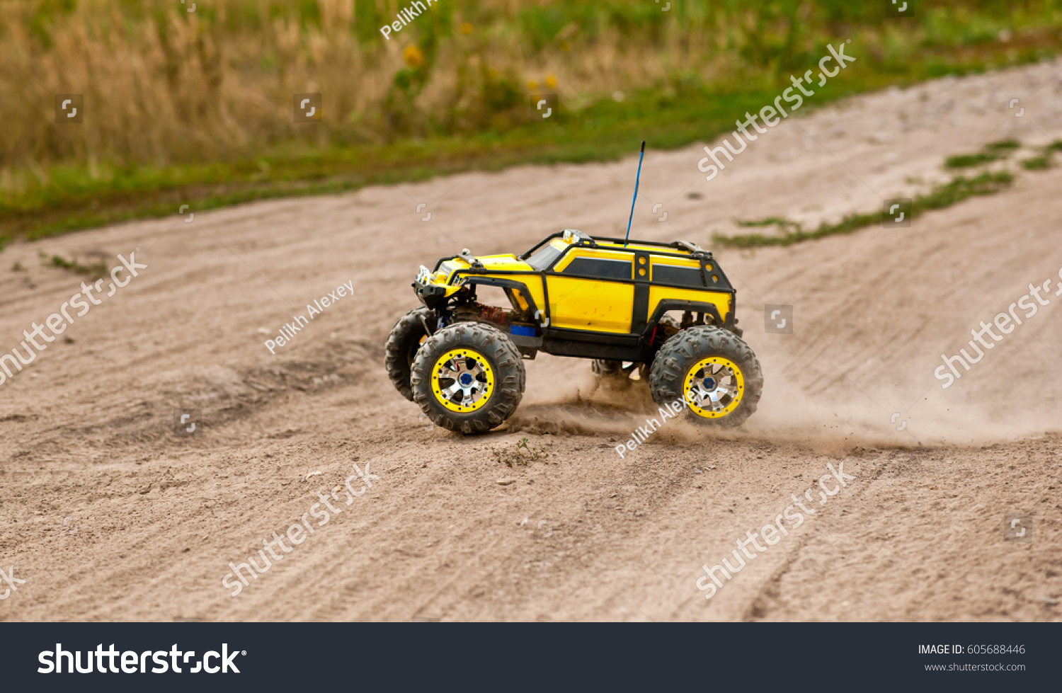 Radiocontrolled car movement._站酷海洛_正版图片_视频_字体_音乐素材交易平台_站酷旗下品牌