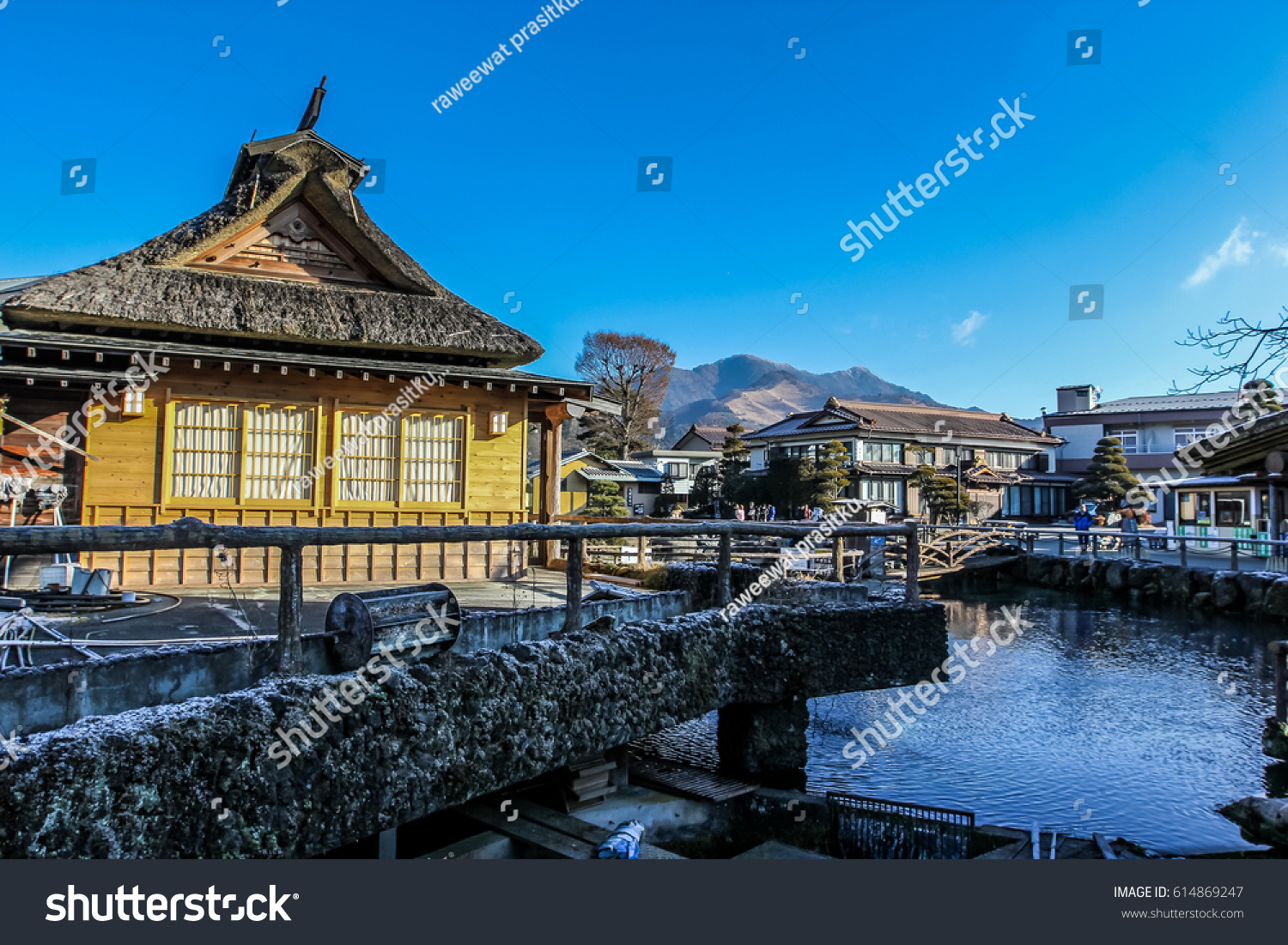 oshino hakkai japan winter