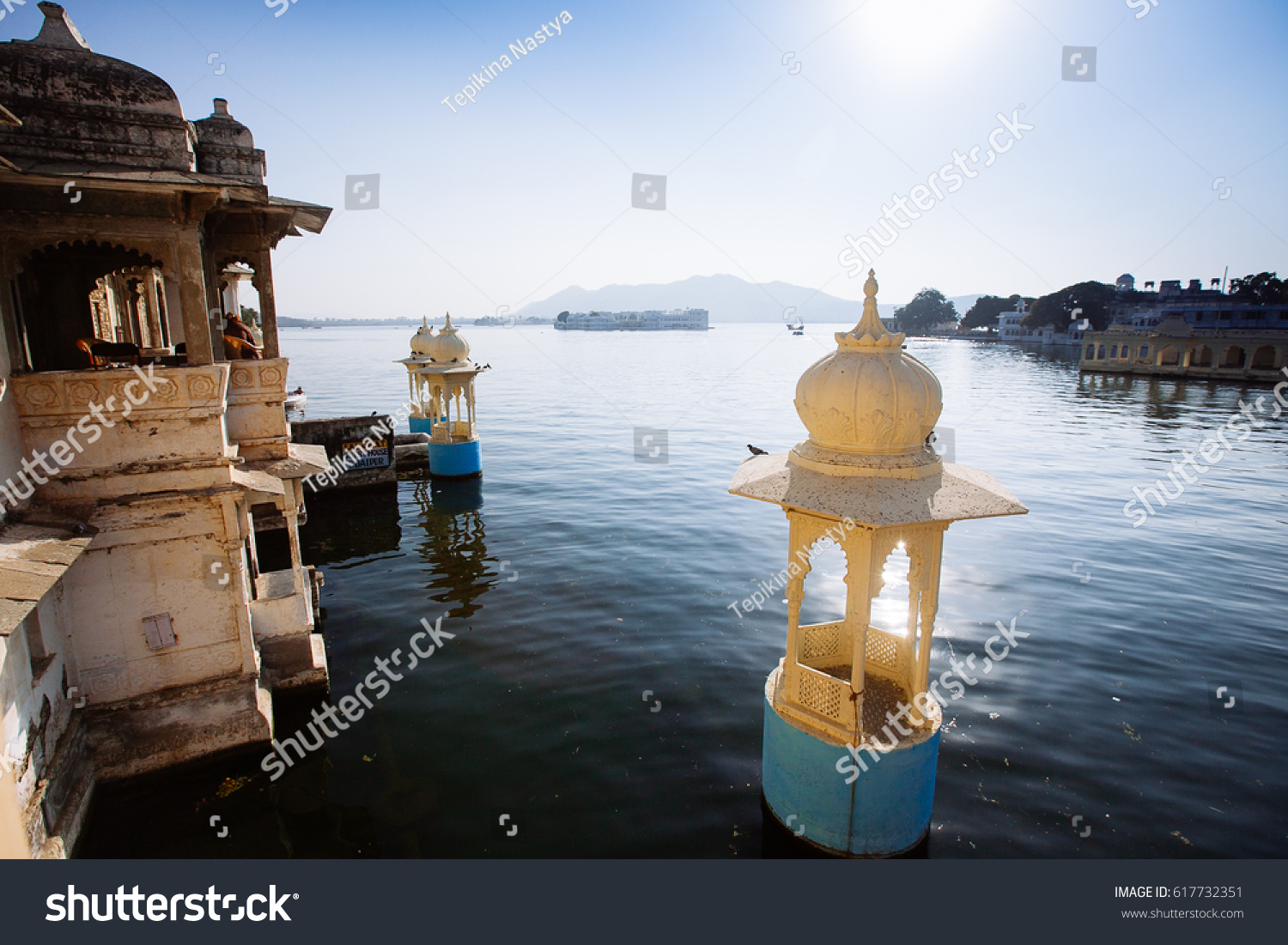 The majestic lake Pichola on sunset travel destination in Rajasthan Udaipur city India